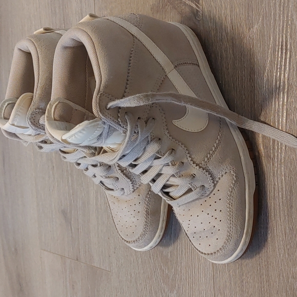 Nike Shoes - Nike l Skyhigh dunks size 7.5 grey